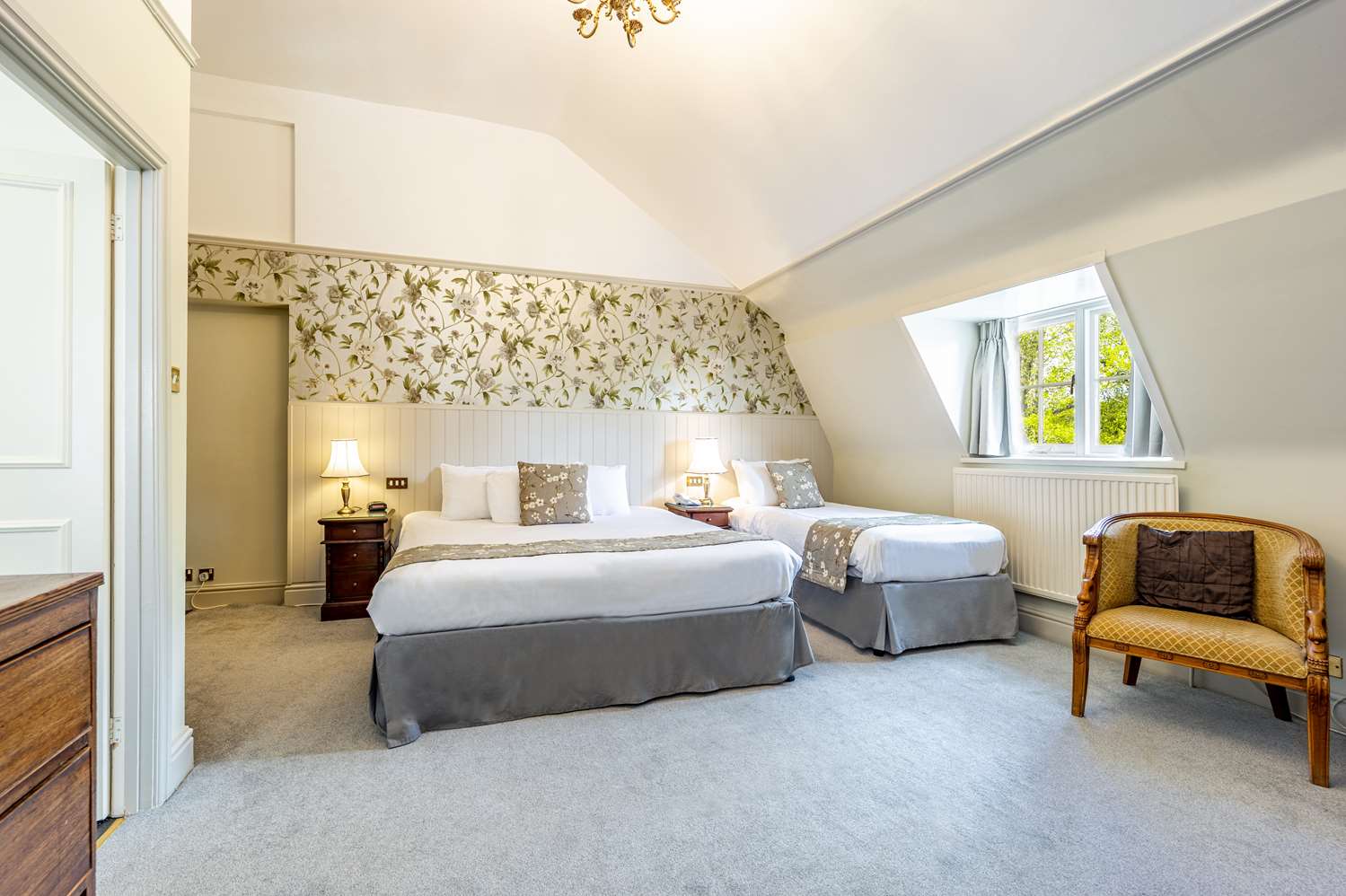 Leigh Park Country House Hotel Vineyard, BWSC 8/29