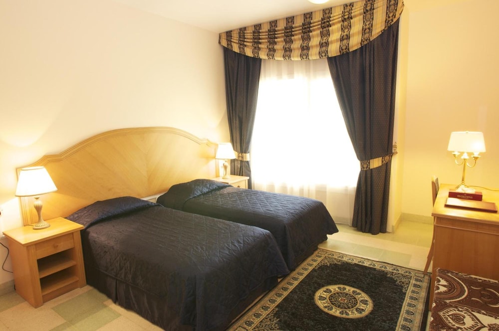 Safeer Hotel Suites 10/29