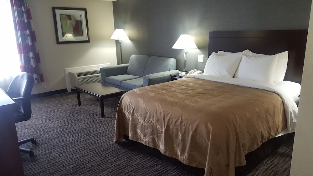 Quality Inn and Suites Danbury Near University 27/44