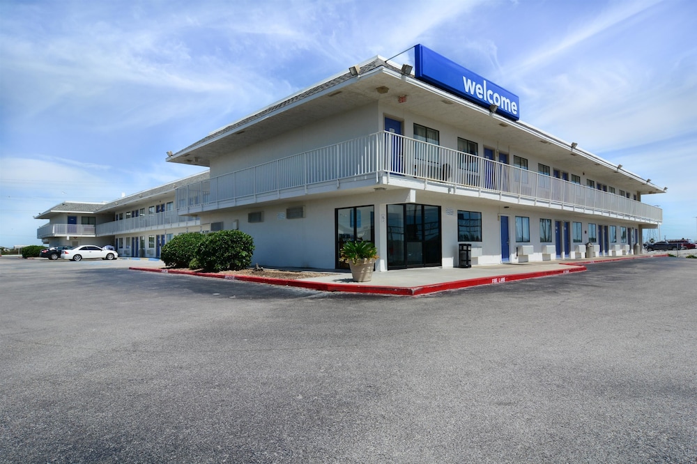 Motel6 Galveston, TX 8/59