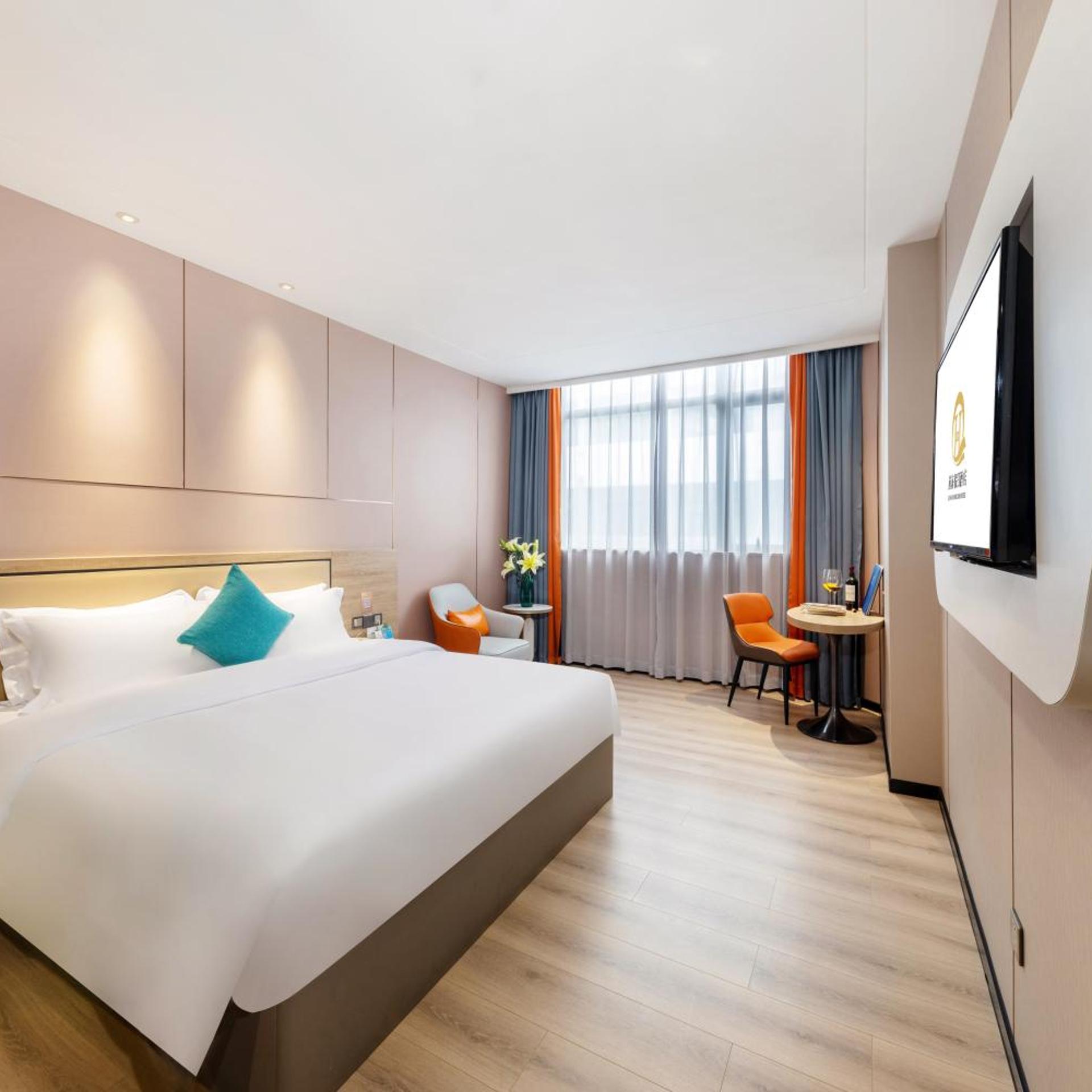 Qian Hai Holiday Hotel 17/68
