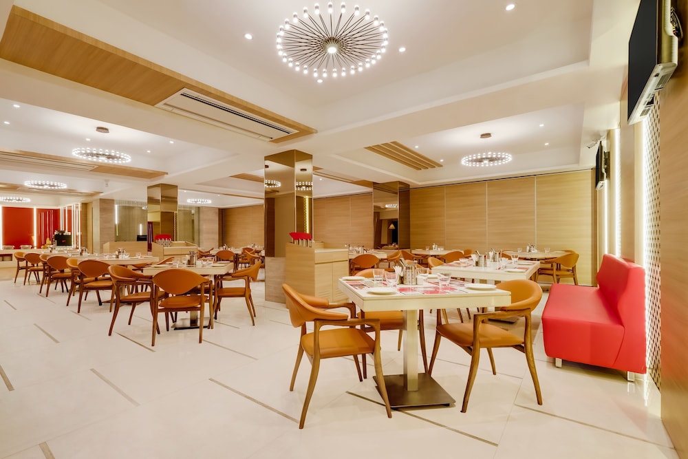 Red Fox Hotel Vijayawada 33/36