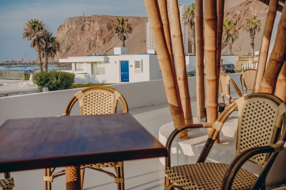 Panamericana Hotel Arica 70/85