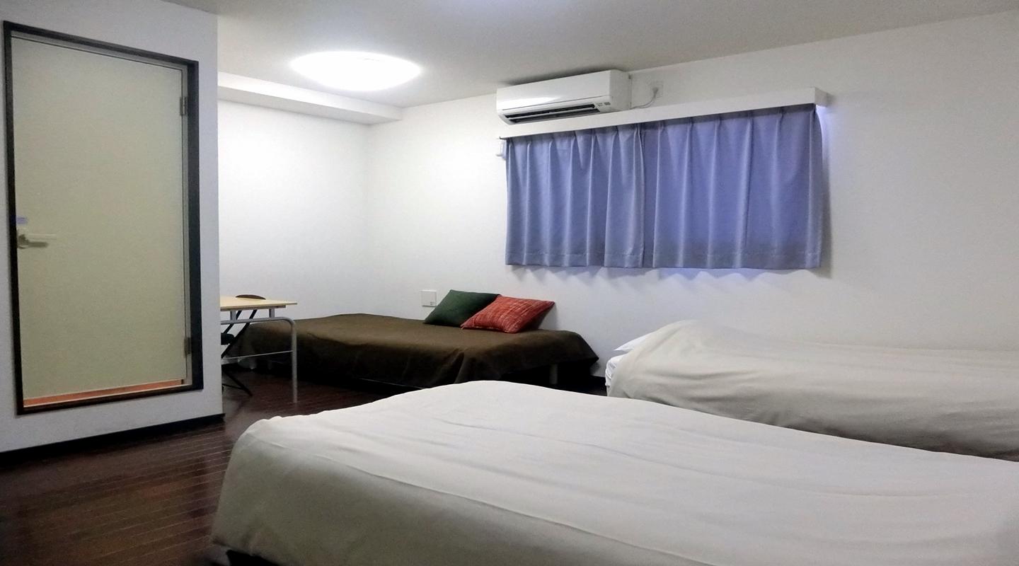 Standard, Twin Beds, Night View, Corner