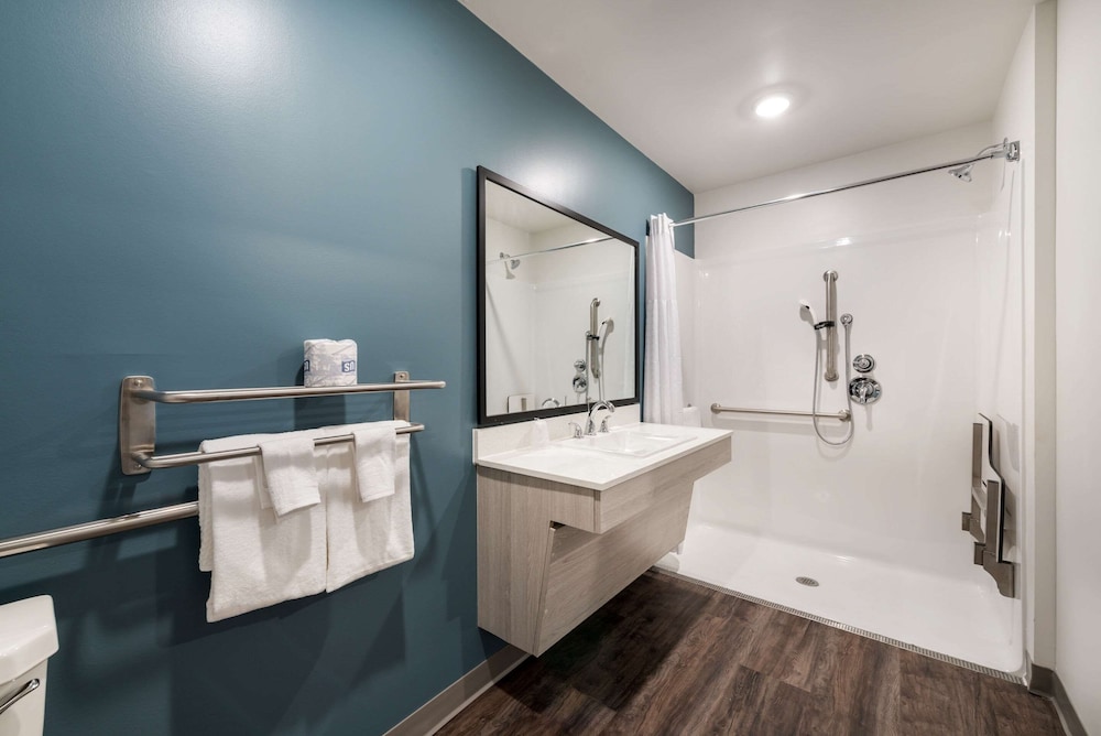 WoodSpring Suites Greensboro - High Point North 49/51