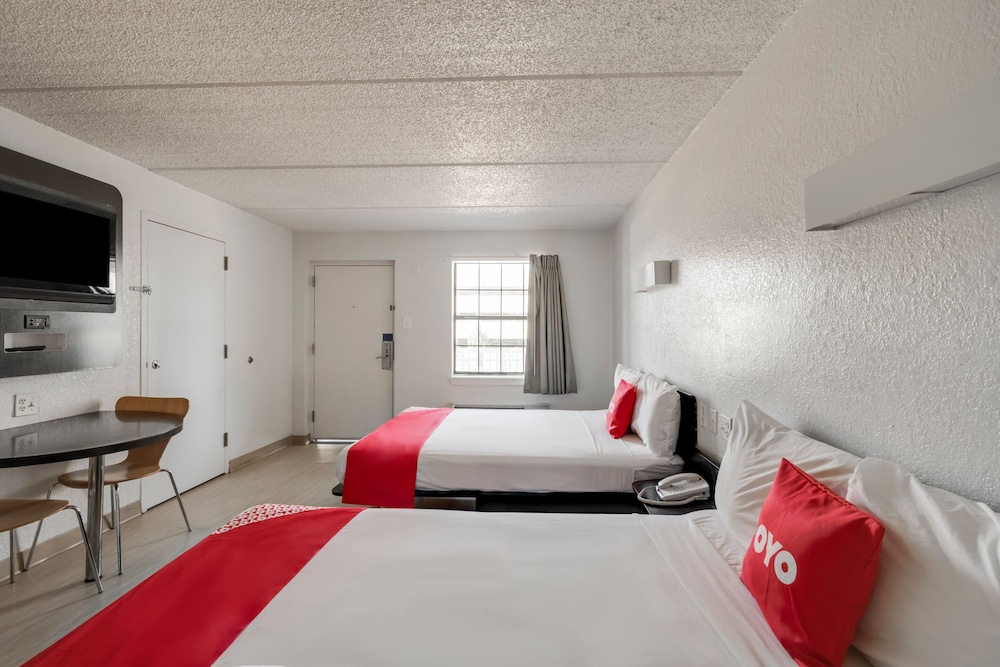 OYO Hotel Houston Katy Freeway 11/27