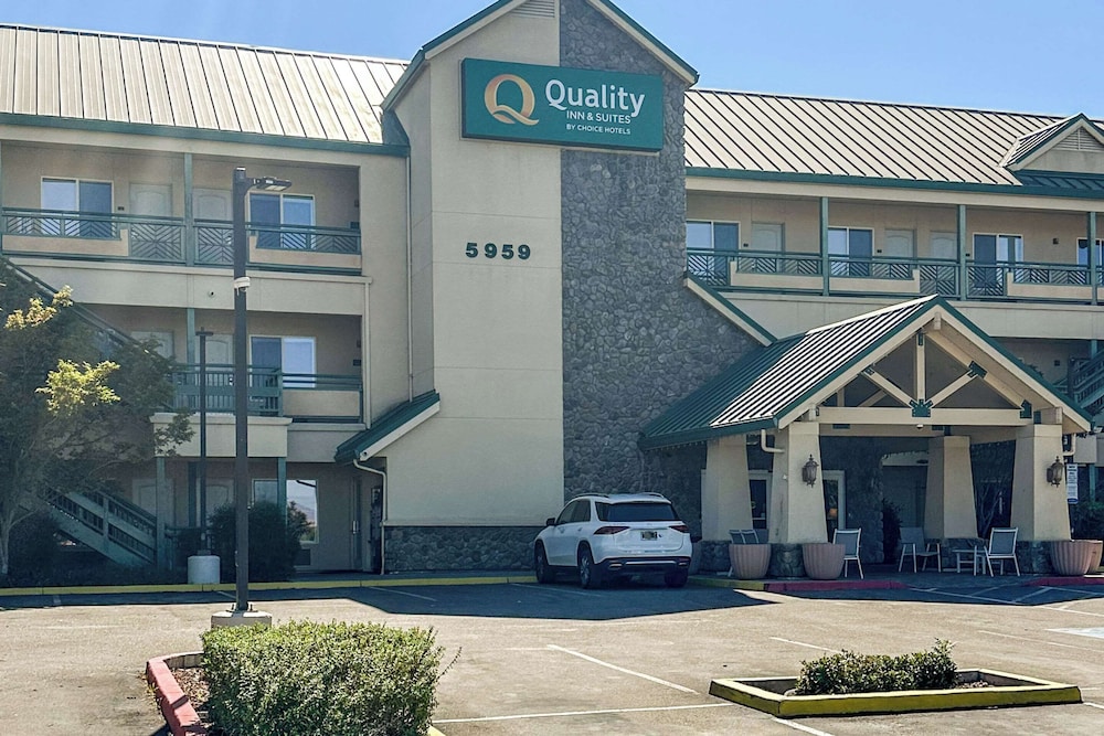 Quality Inn & Suites Livermore Wine Country 32/36