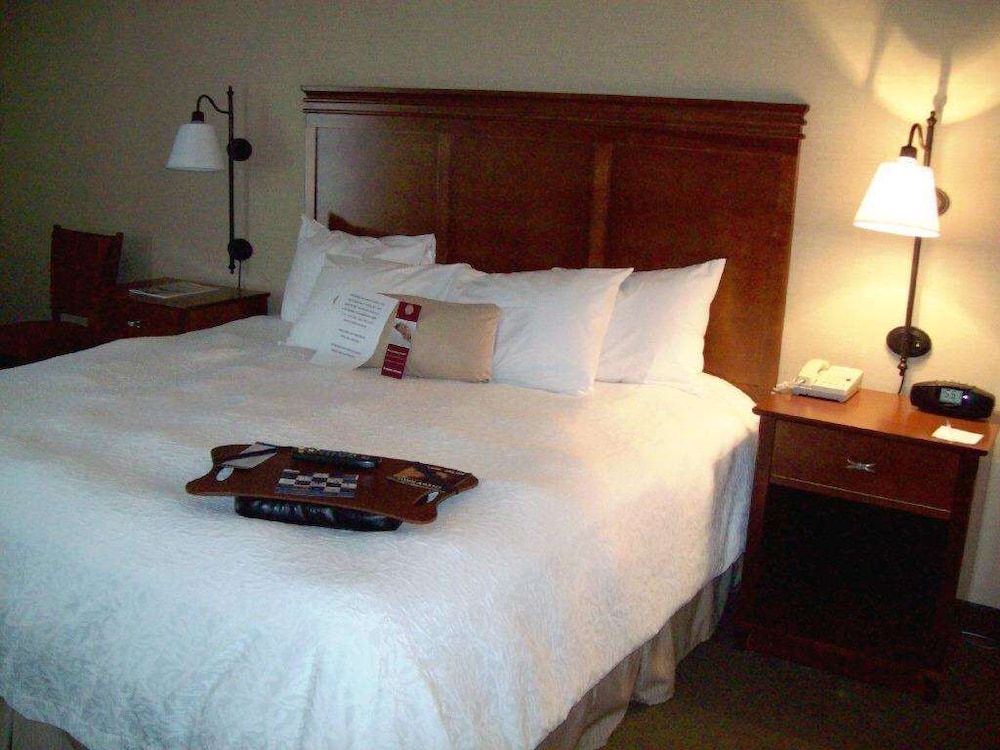 Hampton Inn Sidney 20/41