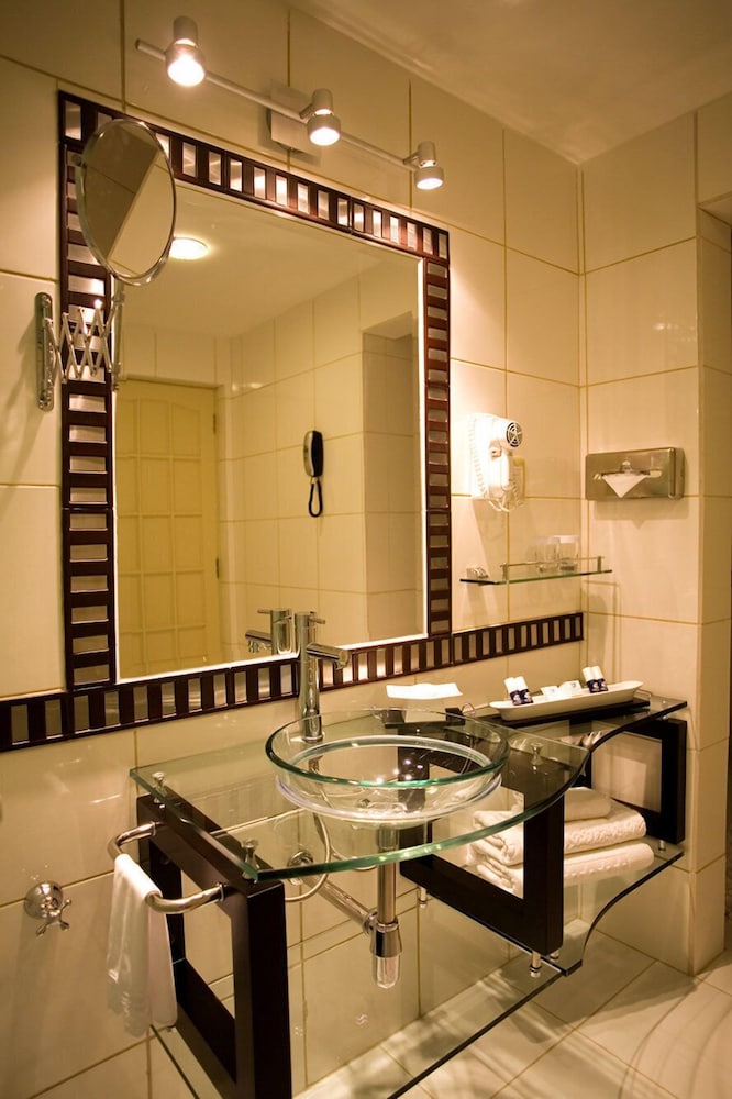 Buganvillas Hotel Suites Spa 72/73