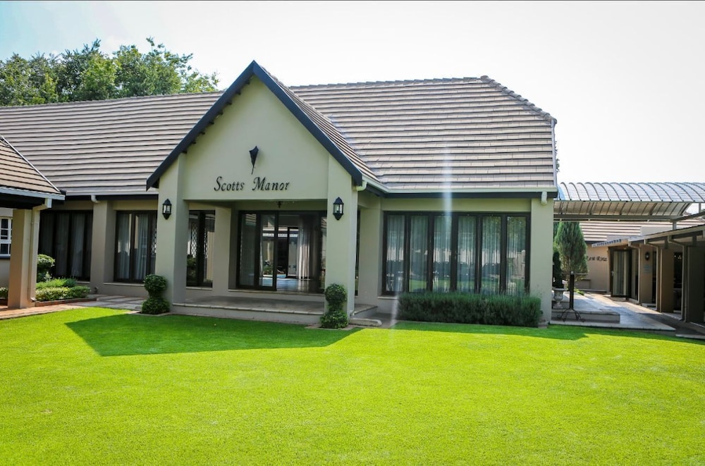 Scotts Manor 38/47