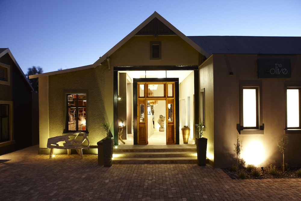 The Olive Exclusive All-Suite Hotel 2/30