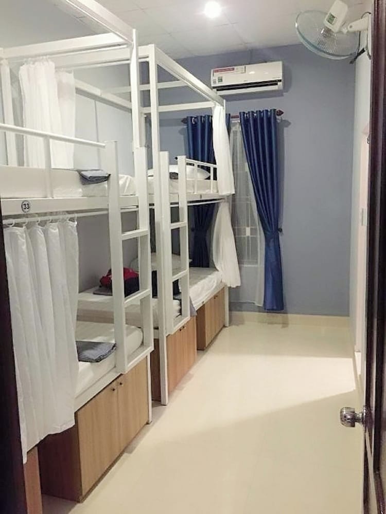 Amy 2 Hostel 23/29