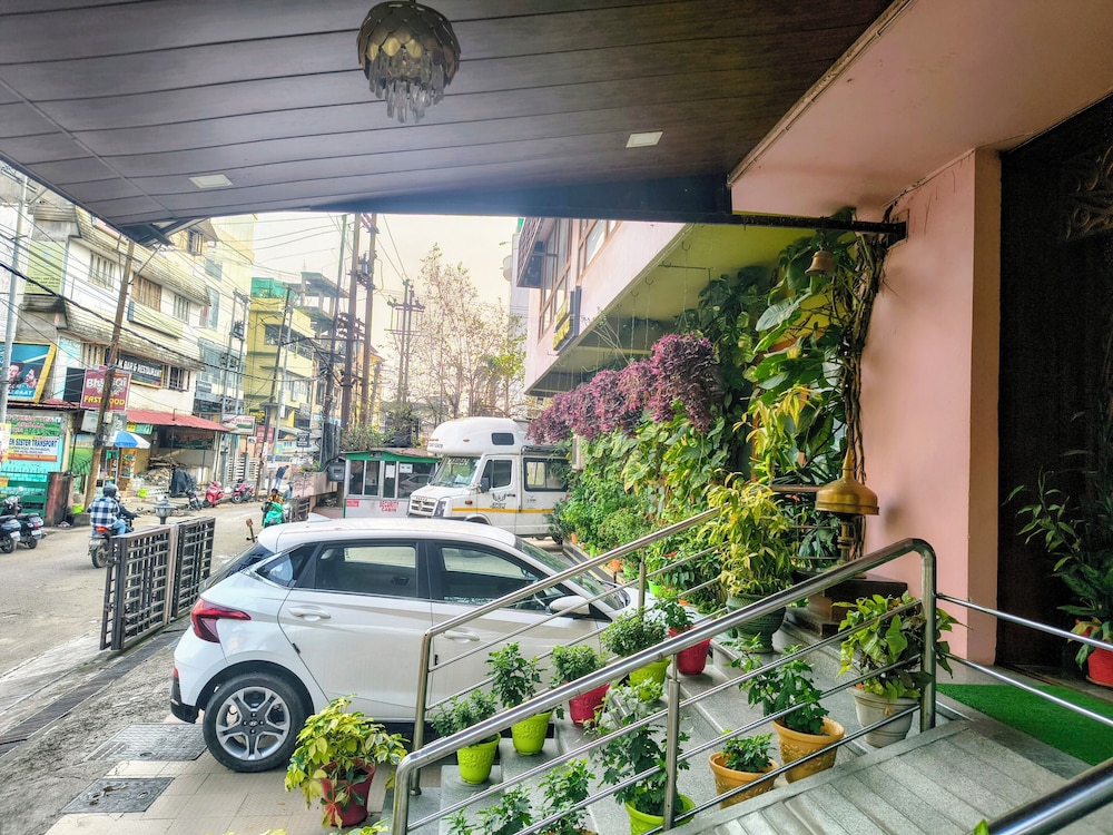 Rains Inn 37/48