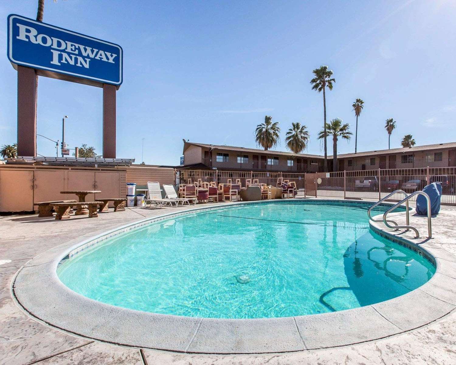Studio6 Suites San Bernardino, CA 36/36