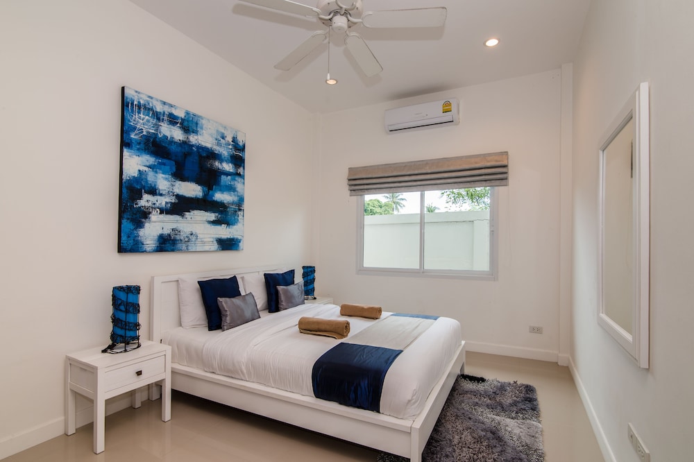 Hua Hin Pool Villa With 4 Bedrooms L27 12/50
