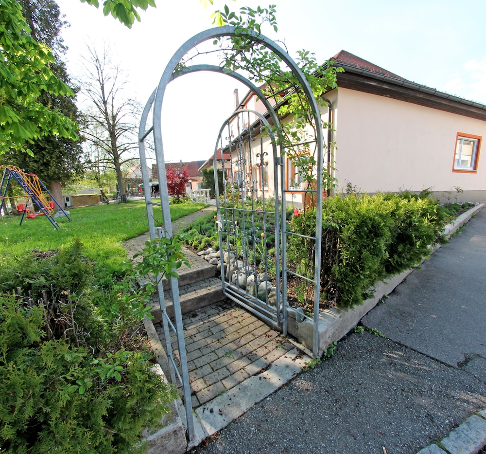 Gesundheitshotel Rossle 35/43