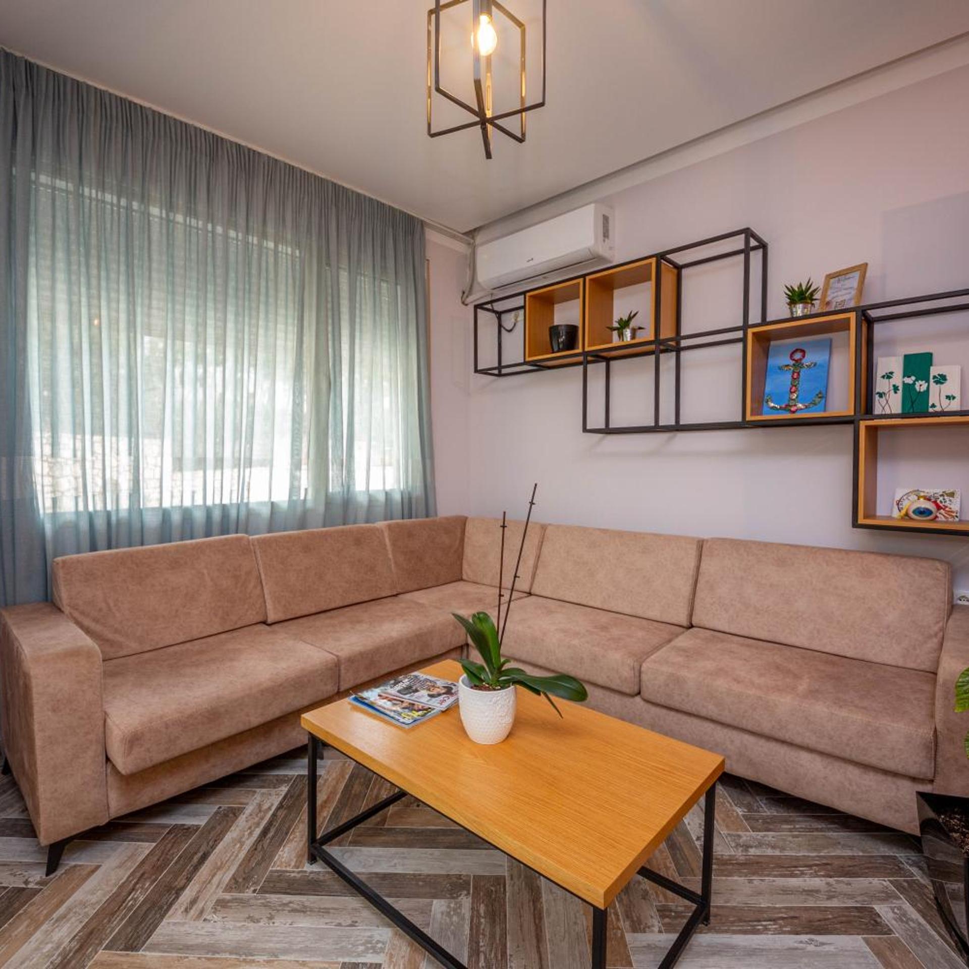 Aerial Hotel & Spa 44/58