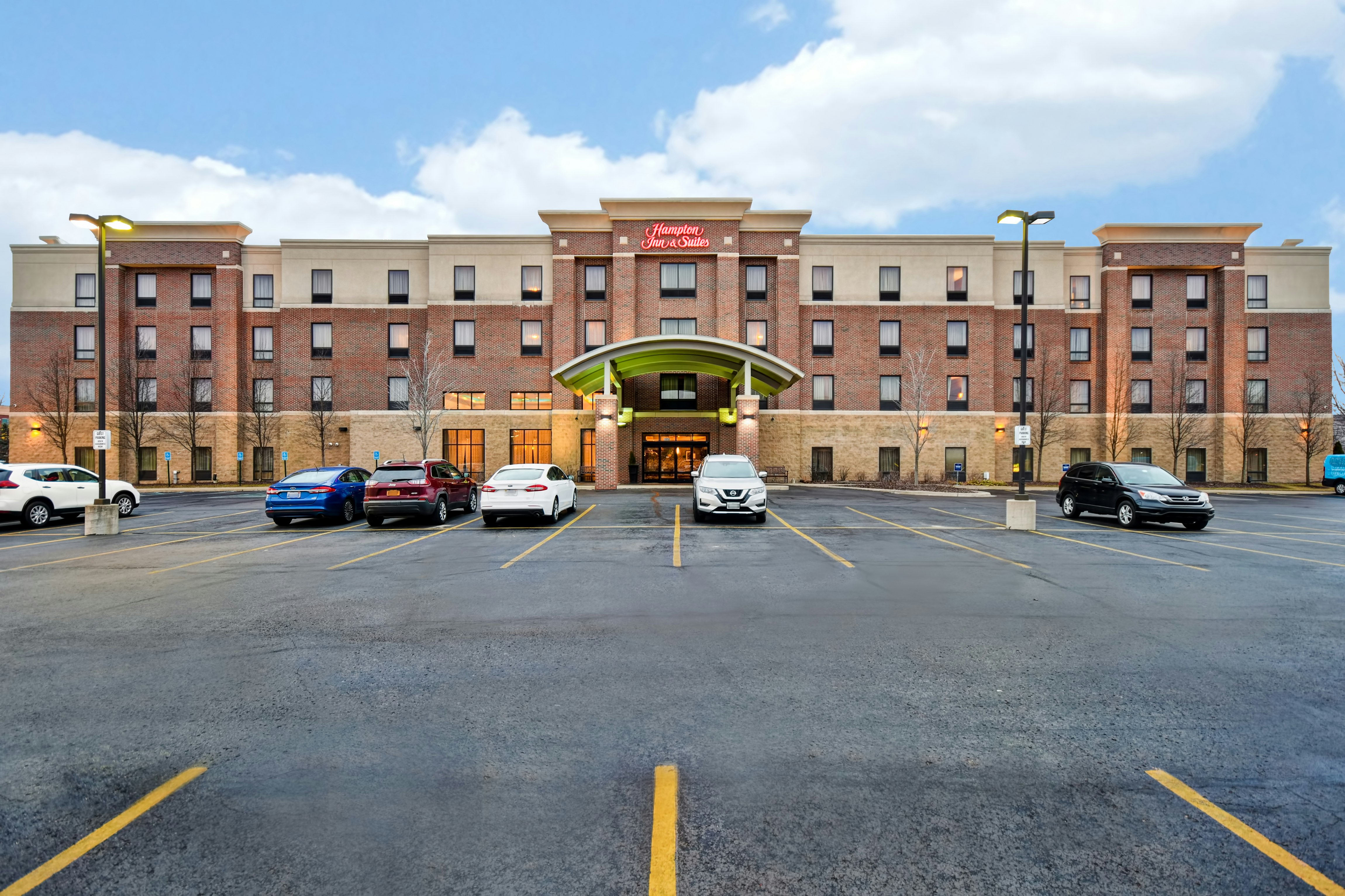Hampton Inn Suites Detroit Canton 80/89