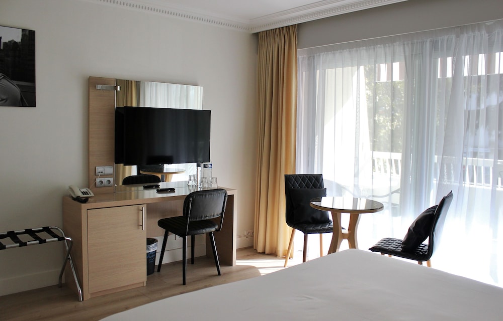 Hotel Victoria 16/64