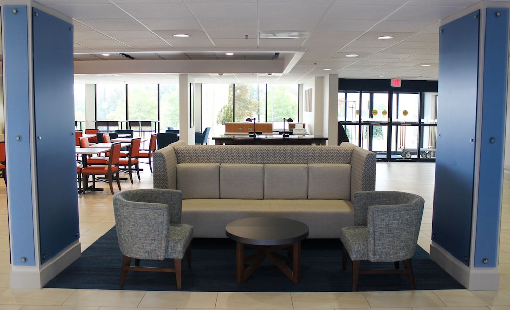 Holiday Inn Express Atlanta W(I-20)Douglasville 2/40
