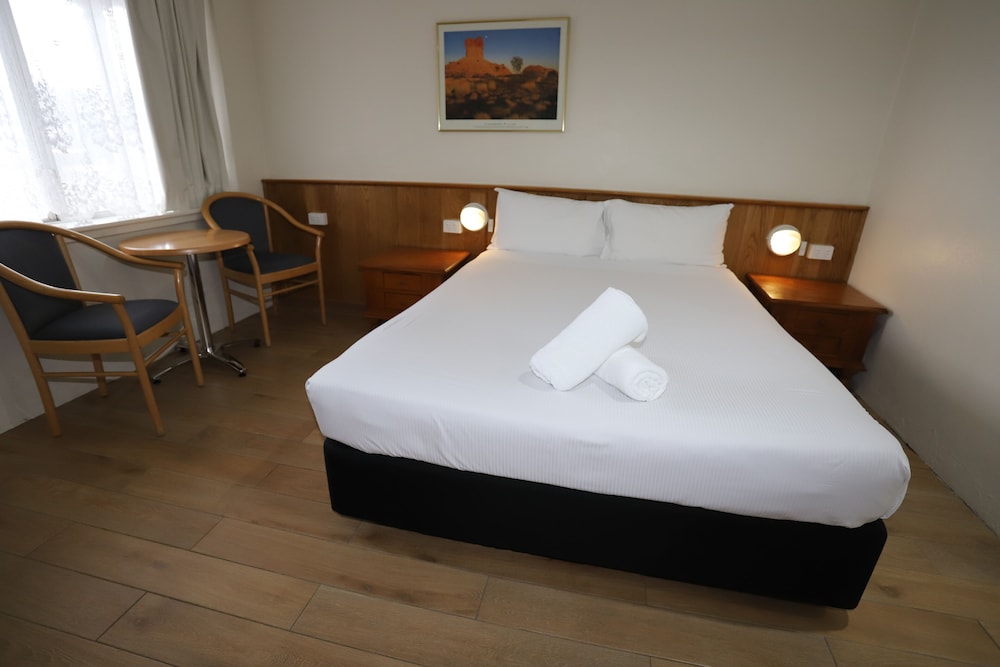 Reign Inn Newcastle 11/50