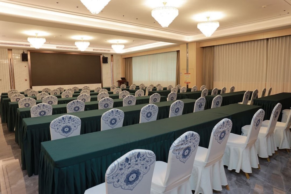Ramada Wuxi 26/33