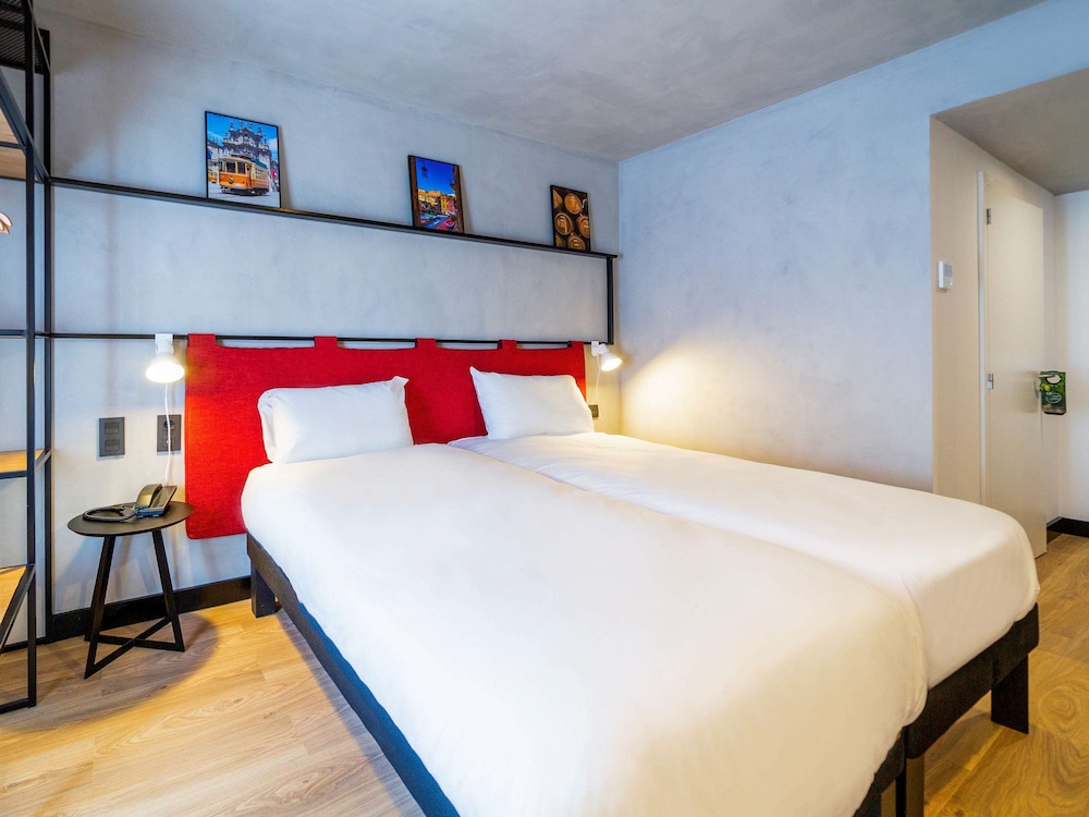 STANDARD, TWIN BEDS