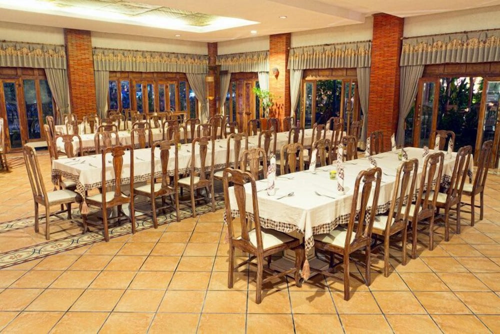Omah Sinten Heritage Hotel & Resto 11/19