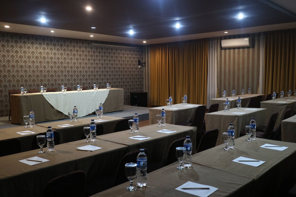 Grand Dian Boutique Hotel Cirebon 21/31