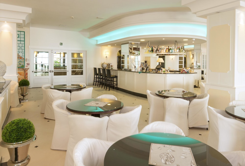 Le Soleil Hotel 44/60