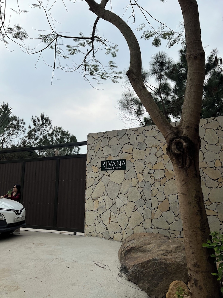 Rivana Retreat 33/46