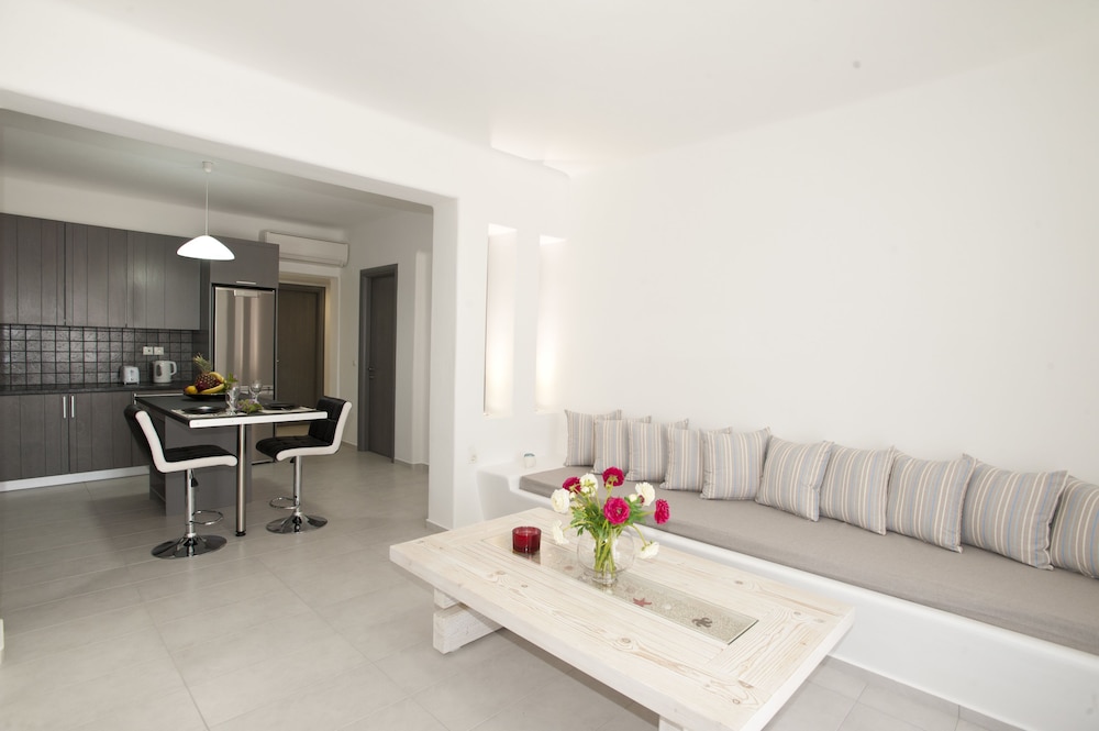 Ac Village Christoulis 18/50