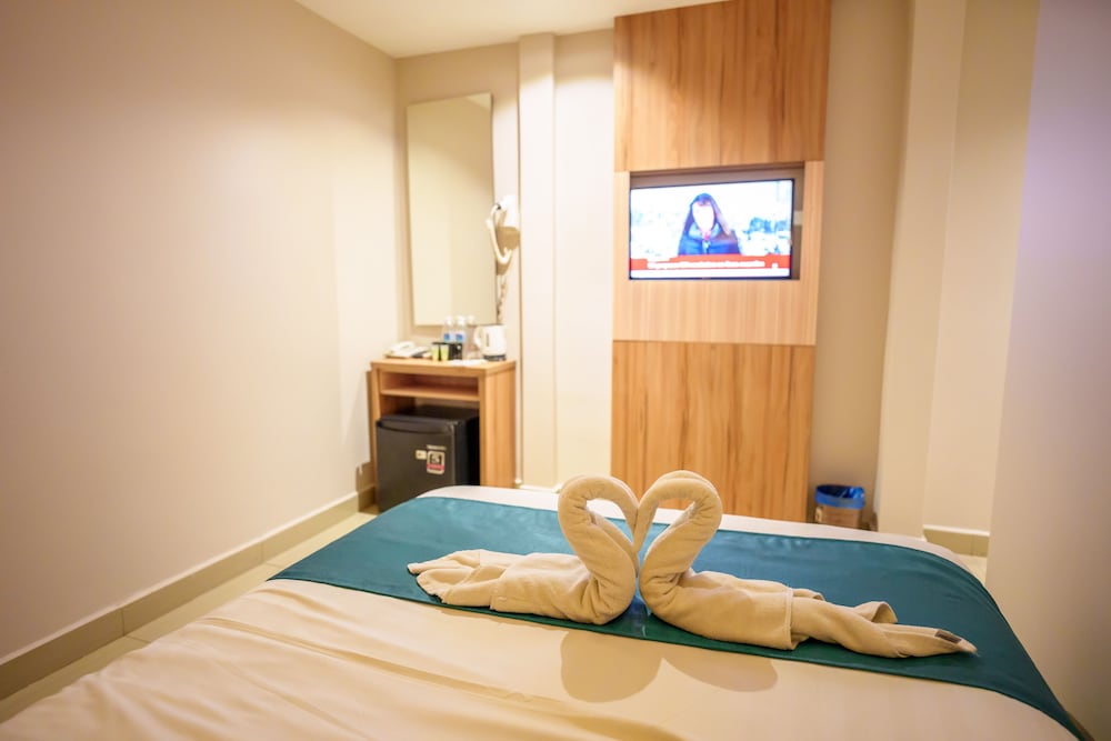 Alaxis Hotel 38/57