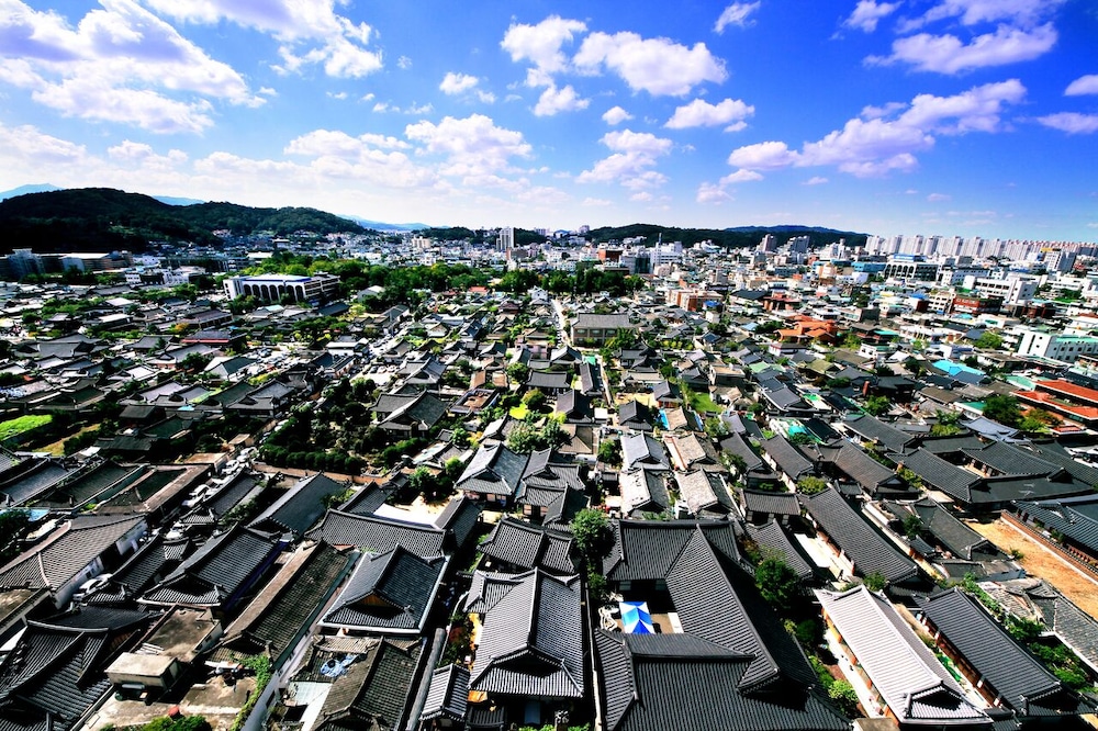 Nabijam Hanok Hotel 55/61