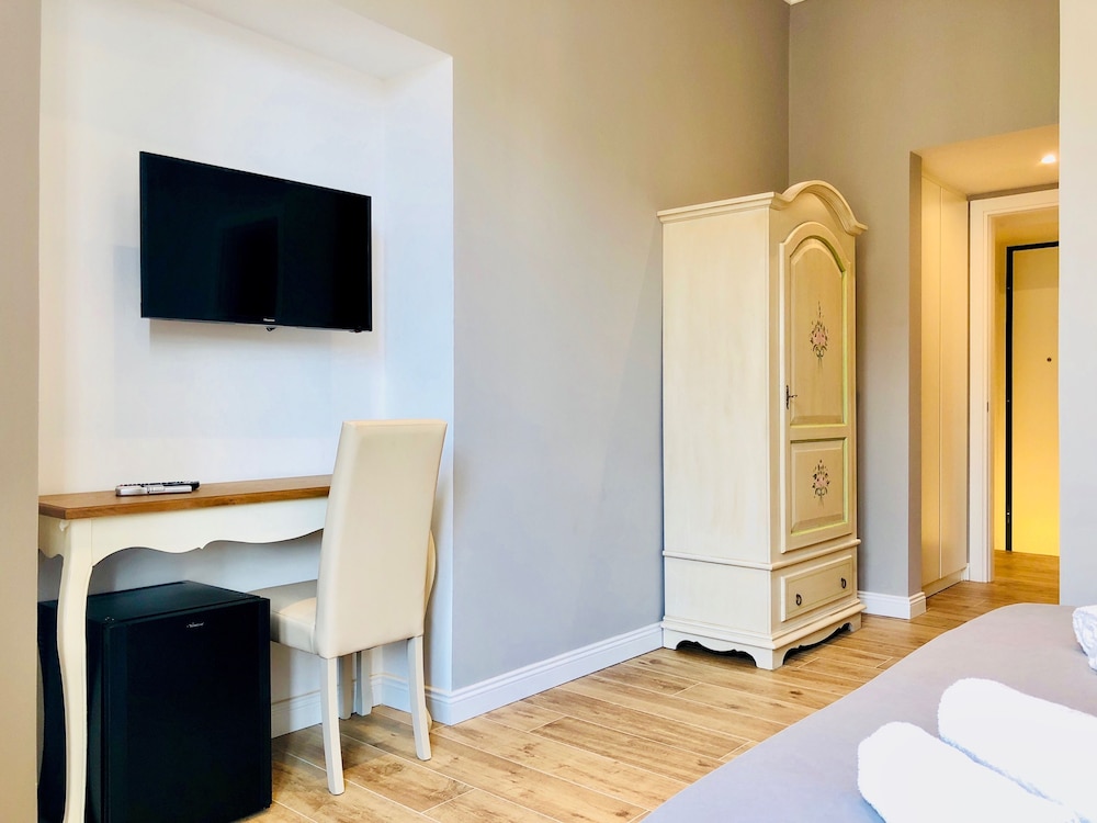 Audrey's Roman Holidays Suites&Rooms 26/54