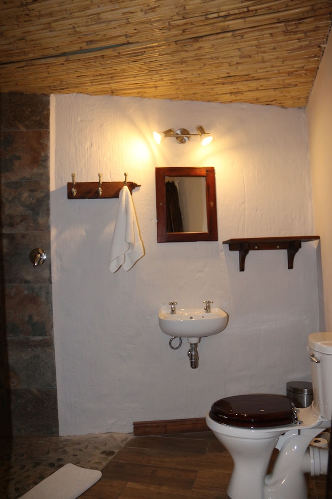 Aan Die Oewer Guest House 35/42