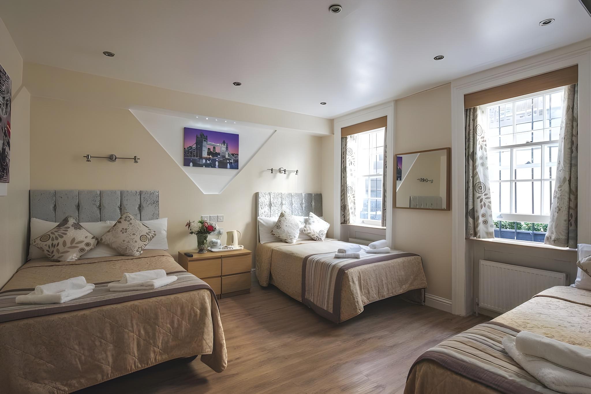 غرفة رباعية، Linden House 2/2