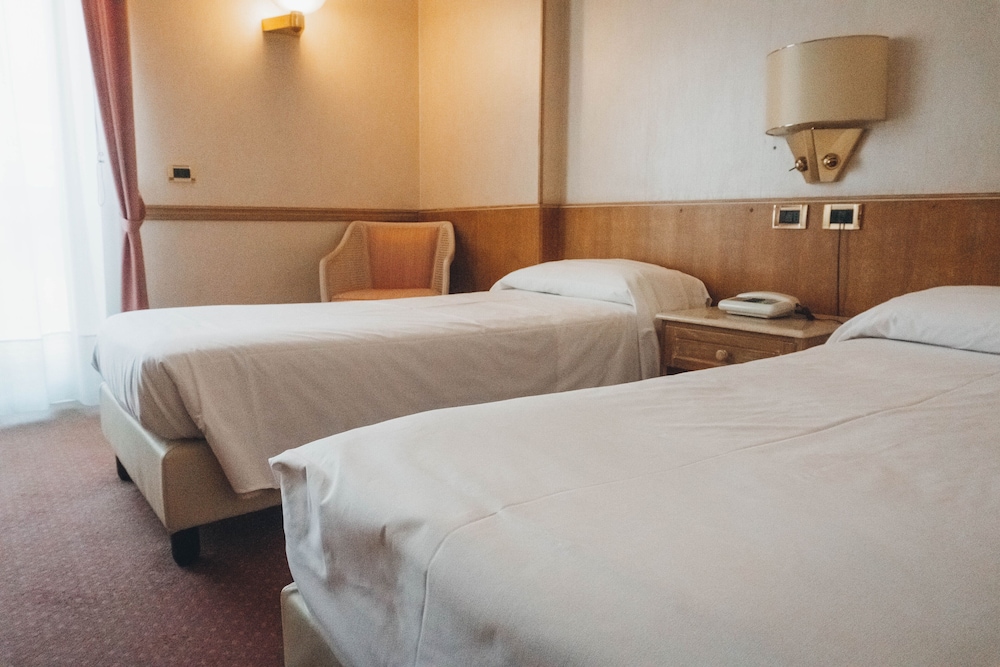 Hotel Bobby Executive 8/50