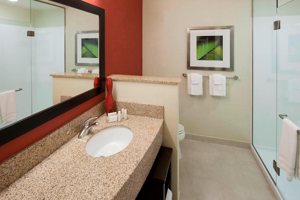 Courtyard by Marriott Houston NASA/Clear Lake 7/30