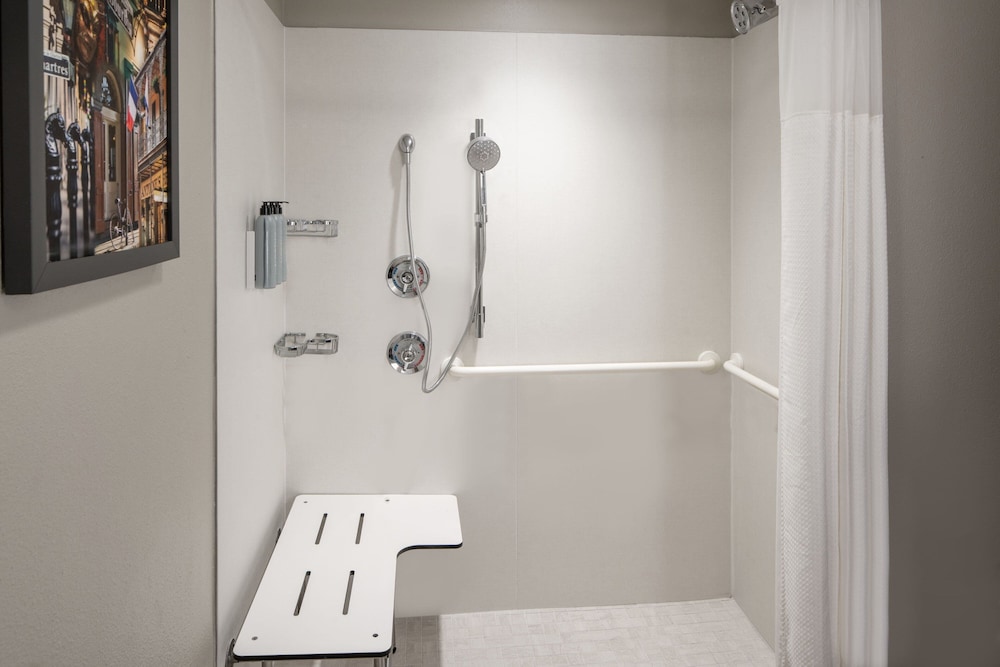 Courtyard By Marriott New Orleans Metairie 46/47
