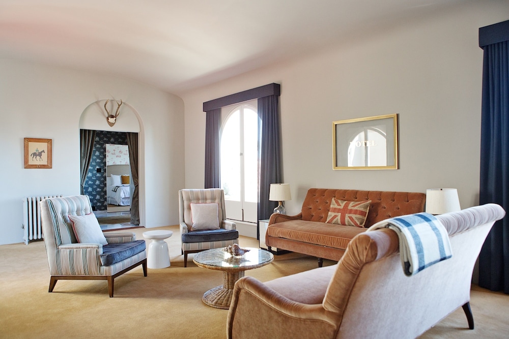 Palihouse Santa Monica 37/63