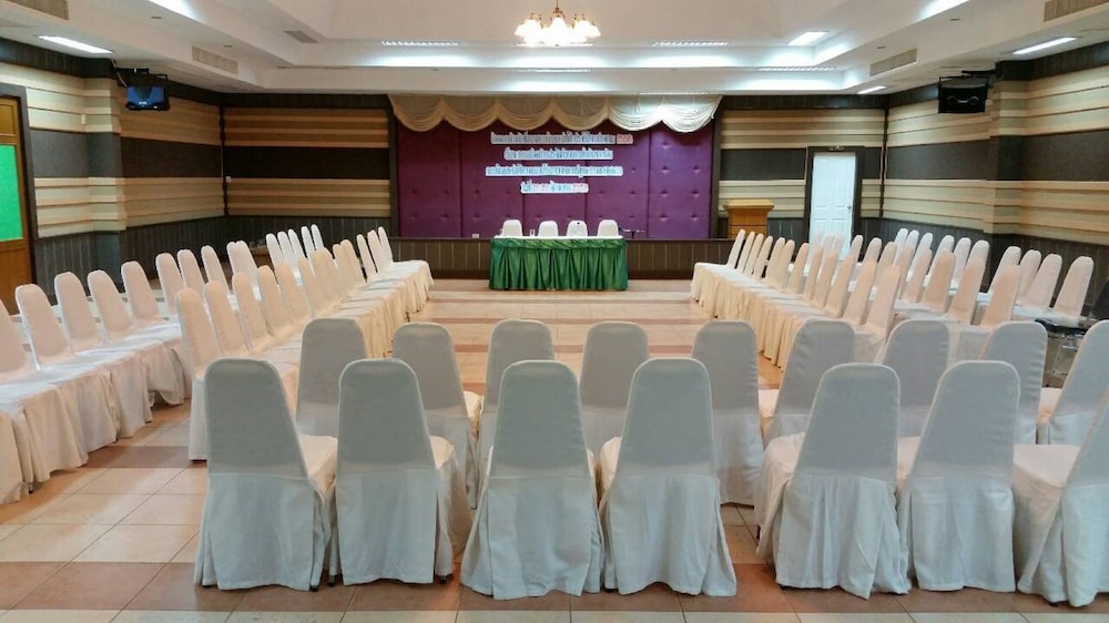 Chaolao Tosang Beach Hotel 46/60