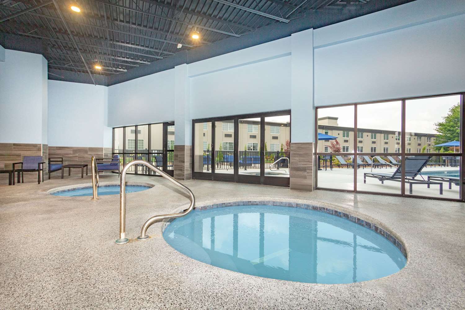 La Quinta Inn & Suites by Wyndham Joplin 27/56