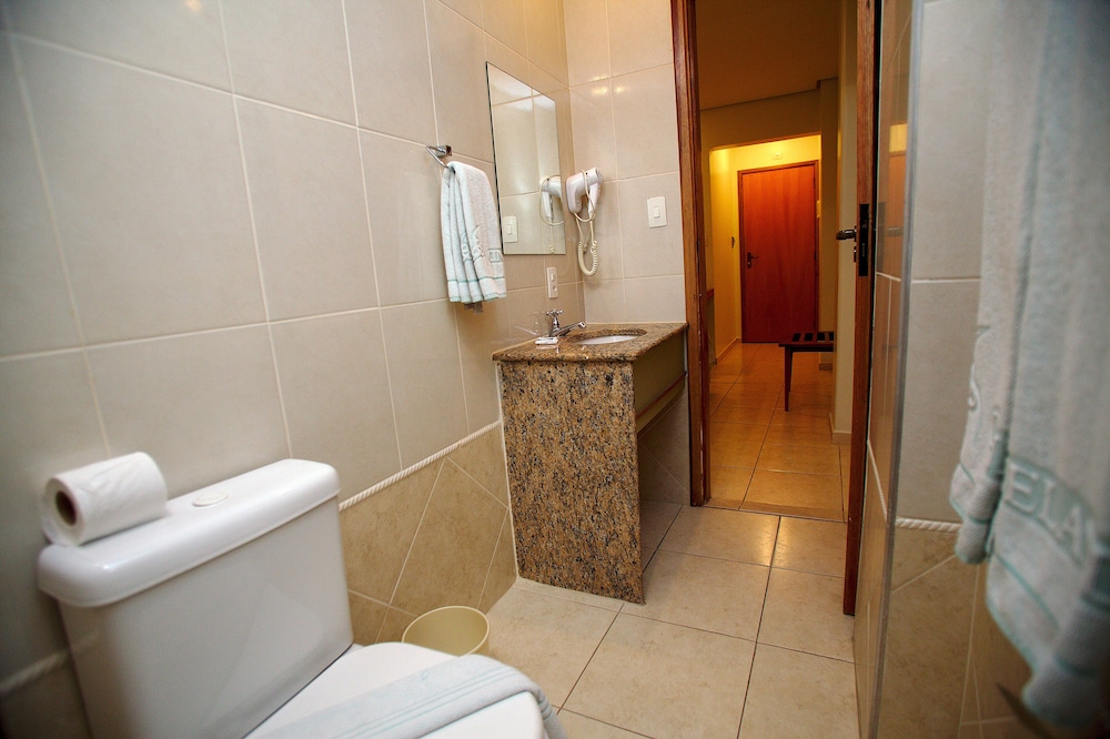 Hotel Cinelandia 16/40