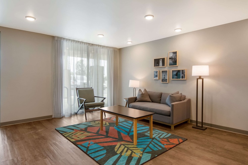 WoodSpring Suites Morrisville - Raleigh Durham Airport 26/35