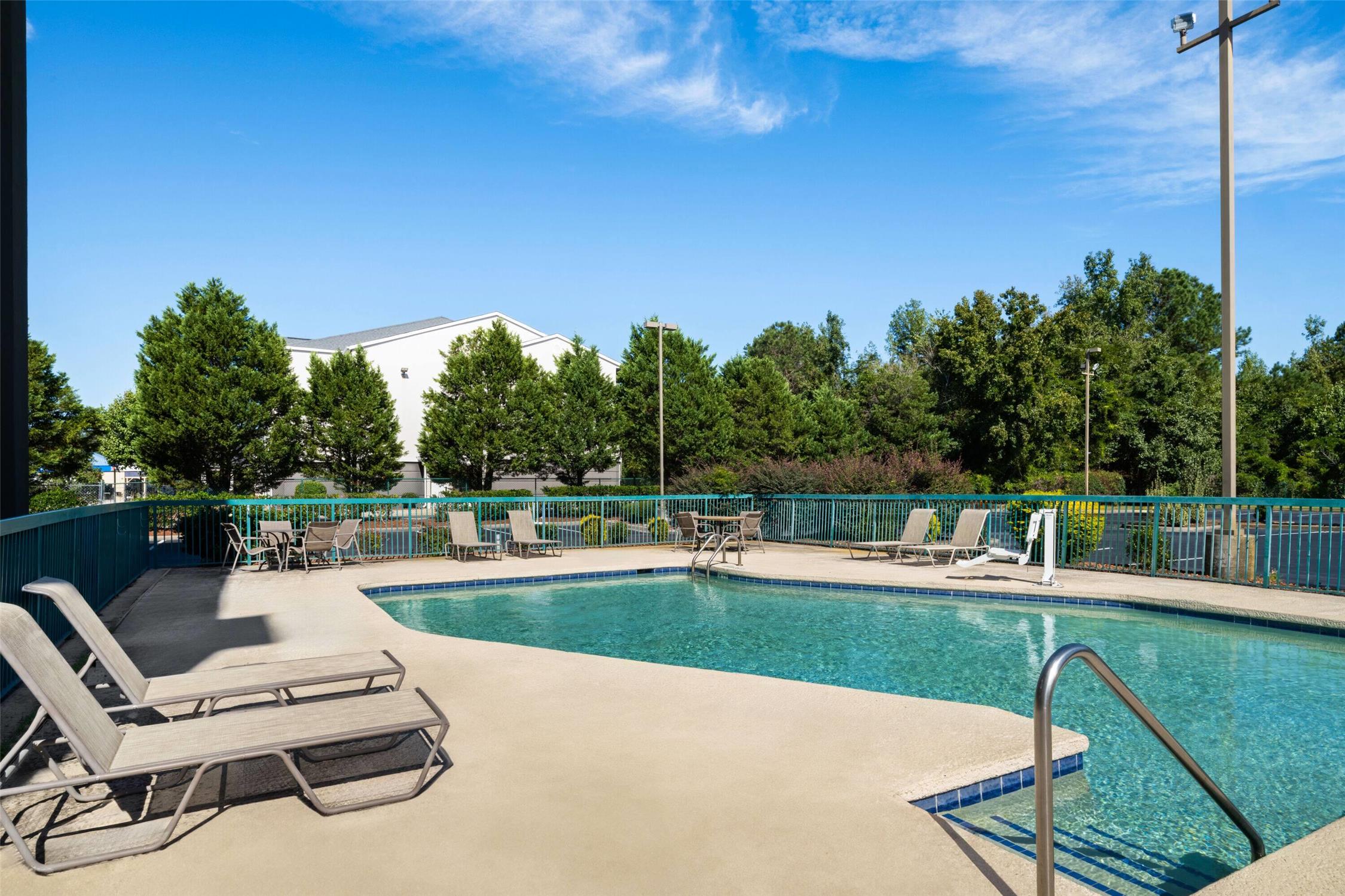 La Quinta Inn and Suites by Wyndham Florence 44/47