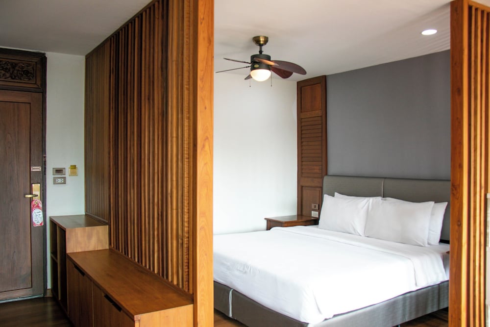 Lamphu Tree House Boutique Hotel 30/70