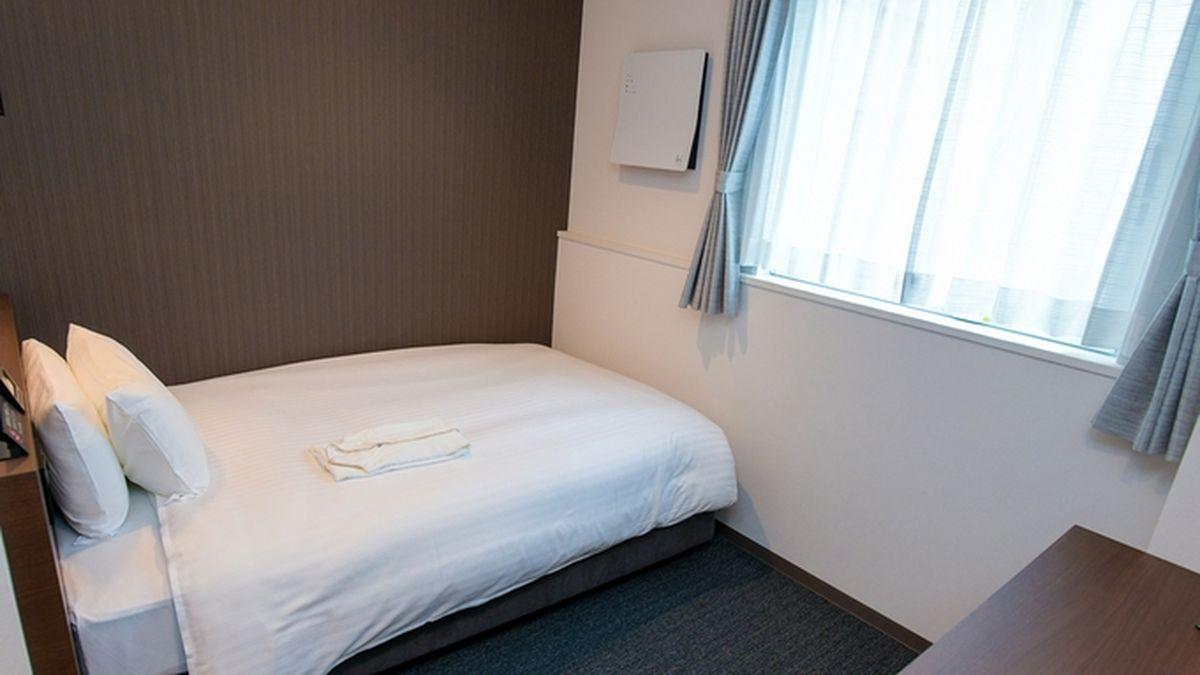 Semi Room, Semi Double Bed