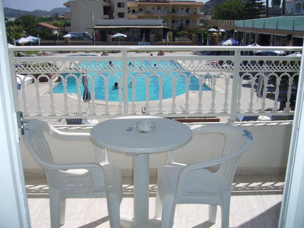 Rhodian Rose Hotel 53/58