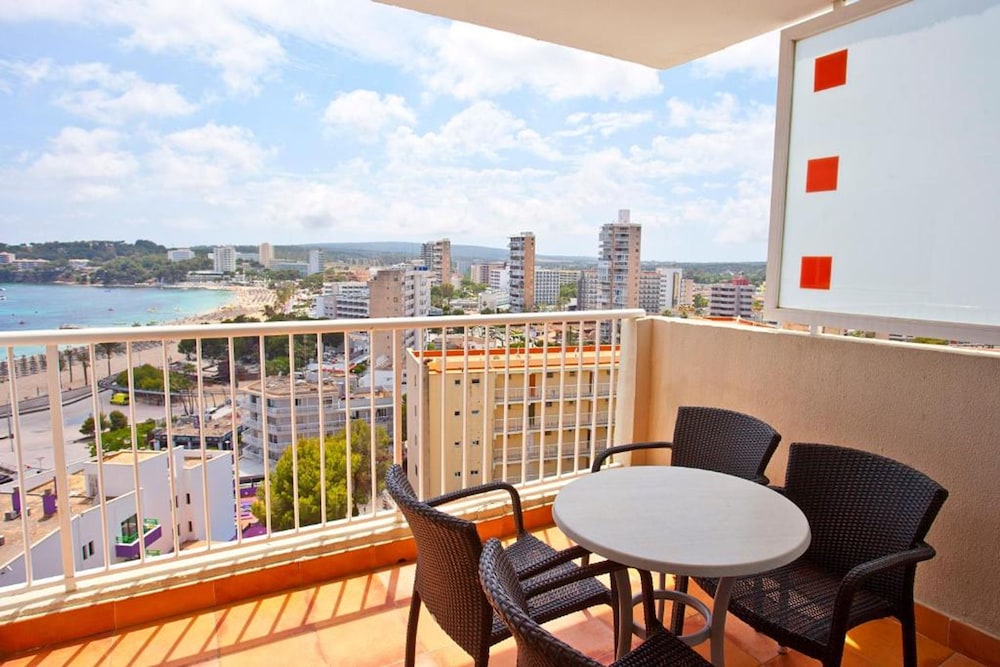 Apartamentos Vistasol 64/80